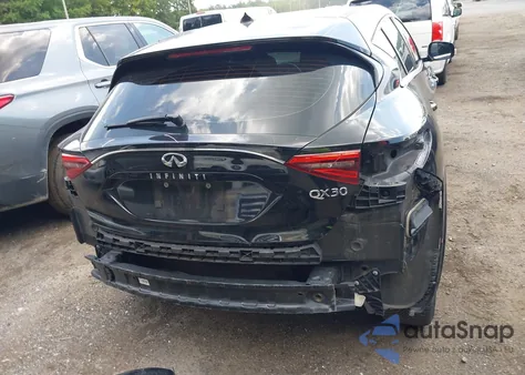 2018 Infiniti Qx30 Luxury z USA, uszkodzony, nr VIN SJKCH5CP6JA057971